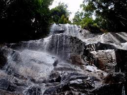 Sesuai untuk merehatkan diri dari tekanan kerja. 12 Air Terjun Di Johor Sesuai Bermandi Manda Ammboi