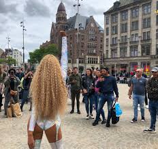 It is located in the centre of the city on dam square, near the royal palace of amsterdam. Madame Tussauds Amsterdam Beyonce Verrast Fans Op De Dam Beyonce Surprises Fans At Dam Square Madametussaudsamsterdam Madametussauds Amsterdam Iamsterdam Dam Damsquare Surprise Beyonce Facebook