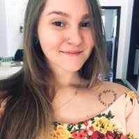 50+ perfis com “Vitória Daniel”