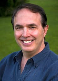 Close to Shore: The Terrifying Shark Attacks of 1916 by Michael Capuzzo,  Paperback