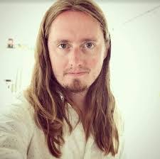 Geoffrey Leighton's Instagram, Twitter & Facebook