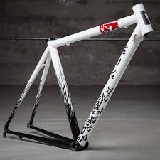Abovecategory On Instagram This Was Cool Dario Invited This Customer To Come Back To Italy And Paint Her Own Bicycle Paint Job Bicycle Painting Paint Bike