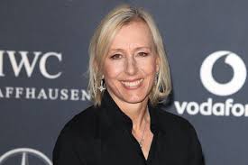 Navratilova reveals that julia's younger daughter had been badgering to propose to her. Martina Navratilova Proposed To Her Girlfriend At U S Open Vanity Fair