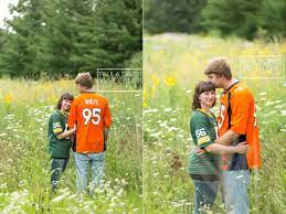 Eden Jj Chose To Have Unique Wedding Photos By Wearing Their Broncos And Packers Jerseys For Portraits Unique Wedding Photos Alabama Weddings Jersey