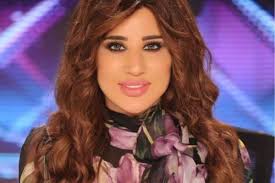 يا خير ونيس لليلي الطويل يا مؤنس وحشتي يا نجوى فؤادي والمرام حملتُ حنيني خبته بين ضلوعي يامنيةَ الروحِ وشمت صورتك على جدار خافقي أصبحت أطوفُ بين القوافي عل اجد الحرف الأسير أنادي ليلي والنهار بك ينير يا قصة أمسي يا بلسم حزني اسمِعَ صدى صوتك ينادي. Ù†Ø¬ÙˆÙ‰ ÙƒØ±Ù… ØªØ®Ù„ Ø¯ Ø­Ø¨ Ù‡Ø§ Ù„Ø´Ù‚ÙŠÙ‚Ù‡Ø§ Ù†Ù‚ÙˆÙ„Ø§
