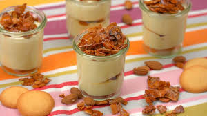 Video Und Rezept Bienenstich Im Glas Ein Kochvideo Club Of Cooks Rezept Dessert Im Glas Einfach Kochen Und Backen Rezepte
