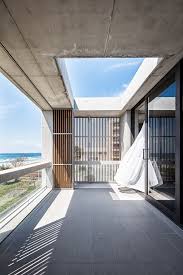 Gallery Of Mermaid Beach Residence Be Architecture 43 In 2020 Queenslander Architecture Architecture House Design