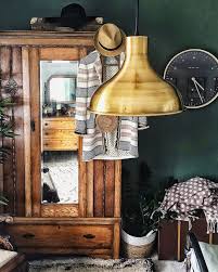 Une Maison Irlandaise Aux Murs Sombres Planete Deco A Homes World Salon Luxueux Decoration Irlandaise Salons Cottage