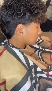 Corte De James Charles