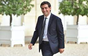 Jun 30, 2021 · gabriel attal, qui est en couple avec le député stéphane séjourné, a ajouté : De L Amour Dans L Air A L Elysee Stephane Sejourne Rejoint Gabriel Attal Gala