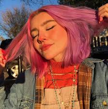 Trisha Small (bglamgirl3)