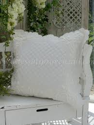 We did not find results for: Maxi Copricuscino Provenzale 60 X 60 Serie Amor Sud Etoffe Avorio Chiarissimo Cuscini Shabby Chic Maxi Avorio