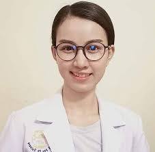 នំង៉ូវយីងទឹកចេកឆ្ងាញ់ណាស់ អត់ផ្អែមខ្លាំងទេម៉ូយៗទិញហេីយ សរសេីរគ្រប់មាត់  😋😋🤤 🫱🫱1ប្រអប់4នំធំ អាចដាក់កម្មង់បានបងប្អូន