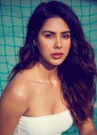 Her full name is sonampreet bajwa. Sonam Bajwa Wiki Age Boyfriend Husband Family Biography More Wikibio