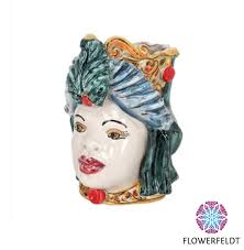 Maybe you would like to learn more about one of these? Sicily More Black King And White Queen Flowerfeldt