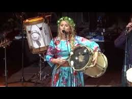 Barby kelly, die viertjüngste schwester der kelly family, ist tot. The Kelly Family The Rose Live Loreley 25 08 2018 Youtube The Kelly Family Kelly Family Fire