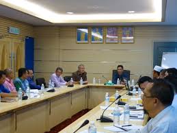Rundingan penstrukturan semula pengurusan air pahang berhad paip dengan kerajaan pusat dijangka akan dimuktamadkan menjelang penghujung tahun ini. Courtesy Call On Pengurusan Air Pahang Berhad Paip