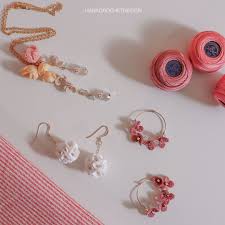 Get on the list for exclusive discounts and news ⬇️ www.loveandflowers.com. I Love Flowers Crochetgram Crochetaccessories Crochetflower Han Crochet Jewelry Necklace Diy Crochet Rose Bridesmaid Gifts Jewelry