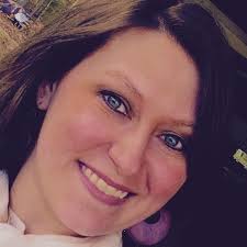 Amanda Pursley's Instagram, Twitter & Facebook