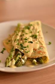 Krauterpfannkuchen Gefullt Mit Spargel Krauterpfannkuchen Rezepte Spargel