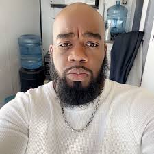 Kameron Myers (@KameronLive)