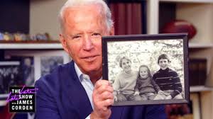 Obama surprises vp, joe biden with presidential medal of freedom. Vice President Joe Biden Gets Emotional W Family Photos Youtube