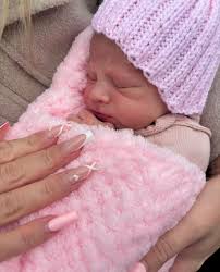 Some of you may remember my post last month of my maternity shoot with my  amazing photographer. My baby girl decided to come a week after the shoot  and a month early!