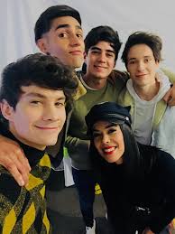William valdés left the group in october 2013 and was replaced by bryan mouque. Cd9 On Twitter Nos Encontramos A Esbeatrizluengo Ella Compuso Ifeelalive