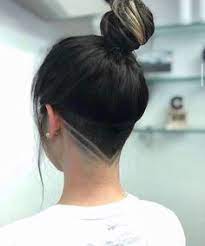 Pour les sidecut (sur le coté), oui, ça peut faire peur la repousse des cheveux ! 110 Idees De Cheveux Rases Cheveux Rases Cheveux Coupe De Cheveux