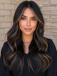 Sabrina Laut's Instagram, Twitter & Facebook