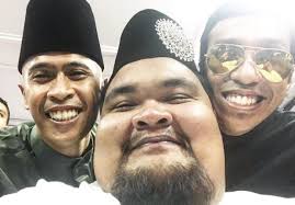 Lebih bermakna lagi apabila nor. Abam Tak Pernah Kenalkan Isteri Pada Achey Fad Hiburan Mstar