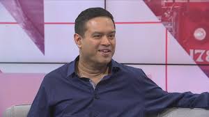 Explore tweets of paul sinha @paulsinha on twitter. Uk Comedian And The Chase Star Paul Sinha Diagnosed With Parkinson S Disease 1 News Tvnz