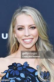 758 Amy Lindsay Photos & High Res Pictures