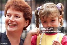 86 Phil Dental Photos & High Res Pictures