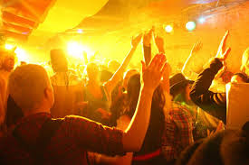 Search, discover and share your favorite rave party gifs. 11 Partys Auf Denen Du Die Sessionseroffnung Feiern Kannst Mit Vergnugen Koln