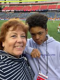 Karen Boudreau (@kgtteb)