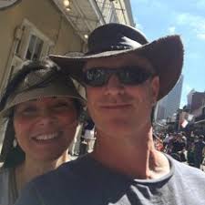 Listen to Crossroads (with J.J. Cale) (Live at Ipayone Center, San Diego,  CA, 3/15/2007) by Eric Clapton in Strung up, playlist online for free