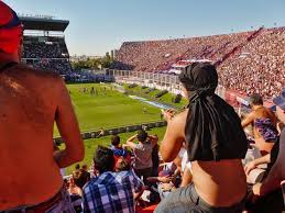 Dudamel y el duelo ante san lorenzo: San Lorenzo Und Das Fussballfieber Morten Rochssare Reiseblog