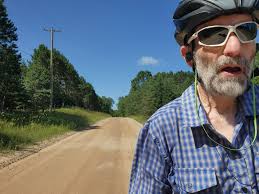 Riding with flat bar improves breathing and stability