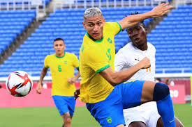 No primeiro jogo, em 25 de novembro, na vila belmiro, o santos saiu na frente do placar: 2td1qbolm9ct7m