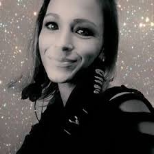 Holly Custer (hollyggalvan)