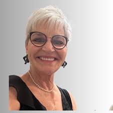 Ever wonder where inspiration comes from? @Melanie Mel is a customer who  shops at Windmill Vintage Designs our DIY Paint retailer in Albuquerque NM,  where she saw an amazing sofa like this