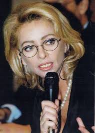 Klatsch und tratsch über die verschiedenen haarschnitte von enrica bonaccorti sind immer wieder in den. Enrica Bonaccorti Official Photos Facebook
