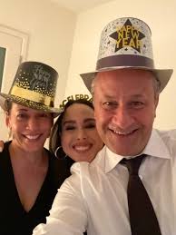 Harris' husband doug emhoff will also be assuming the role of second gentleman, and the couple opened up about how they met during an interview for cbs sunday morning. Doug Emhoff On Twitter Happy New Year