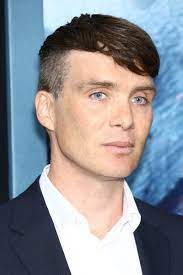 It seems that the producers of the series were concerned about him looking very skinny! Love Cillian Murphy On Twitter Short Or Long Hair Beard Or No Beard Suited Or Casual Smiling Or Serious Cillian Murphy Is Absolutely Beautiful Even More So On The Inside A