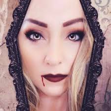 Jen (@BostonGirl215)