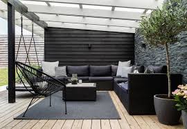 Dejligt Loungeomrade Pa Terrassen Modern Garden Furniture Patio Modern Backyard