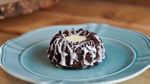 David dalquist created the bundt cake pan. Disneymagicmoments Cooking Up The Magic Christmas In July Recipe For Mini Gingerbread Bundt Cakes With Orange Vanilla Sauce Disney Parks Blog