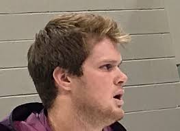 Stay up to date with nfl player news, rumors, updates, analysis, social feeds, and more at fox sports. Tom Reed On Twitter Sam Darnold Has Magnificent Hair