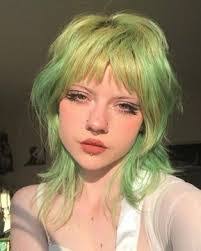 Andrea Kulikowski's Instagram, Twitter & Facebook